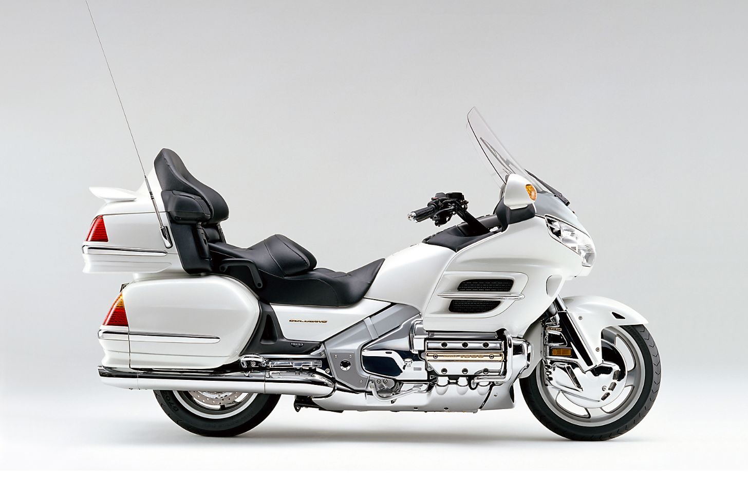 2001 GL1800
