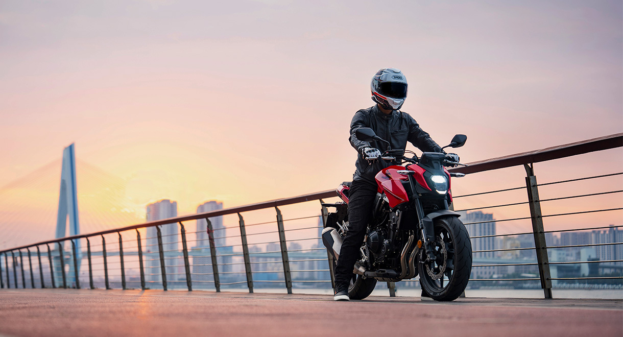 CB400F