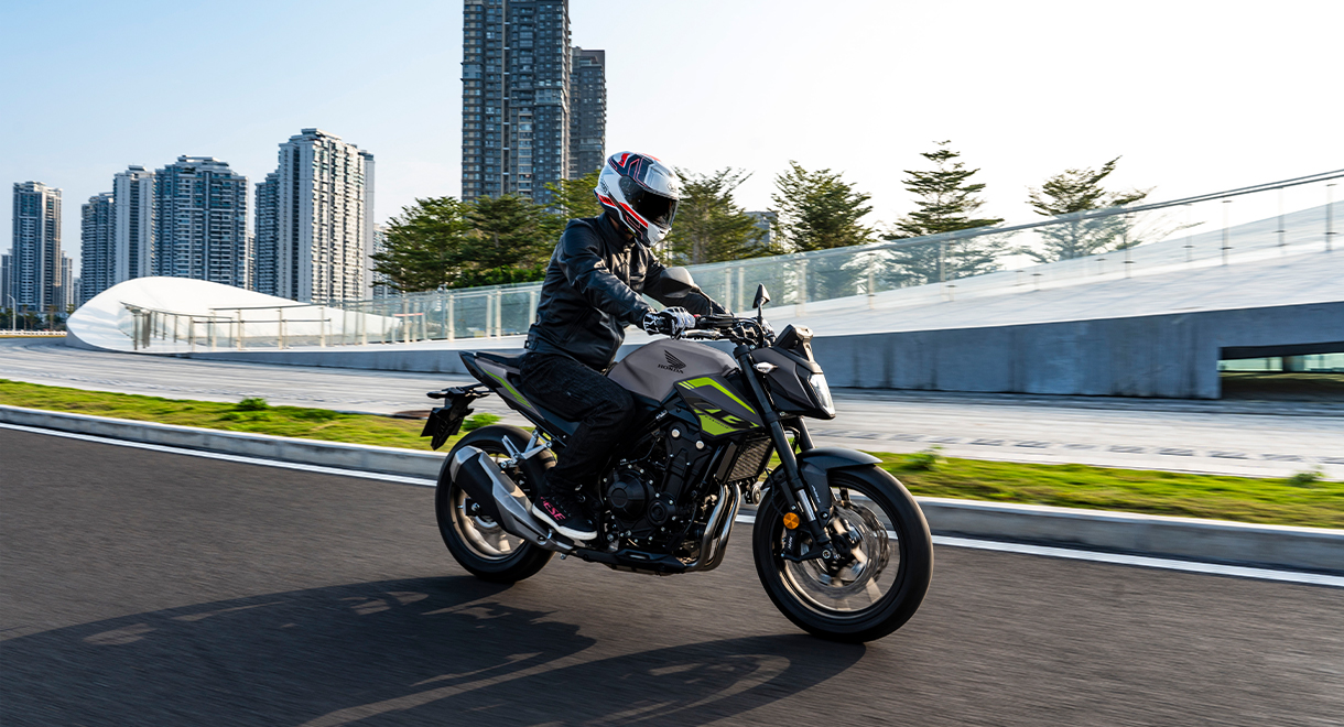 CB400F